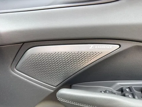 KJ25RVZ CUPRA Terramar 2.0 TSI Americas Cup Edition DSG 4Drive Euro 6 (s/s) 5dr Thumbnail #36