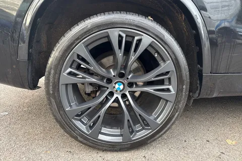 YG18LWU BMW X5 3.0 30d M Sport Auto xDrive Euro 6 (s/s) 5dr Thumbnail #14