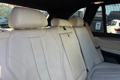 YG18LWU BMW X5 3.0 30d M Sport Auto xDrive Euro 6 (s/s) 5dr Thumbnail #27