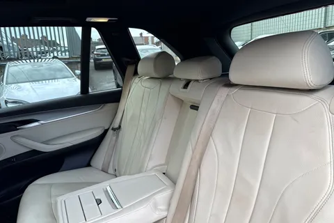 YG18LWU BMW X5 3.0 30d M Sport Auto xDrive Euro 6 (s/s) 5dr Thumbnail #28