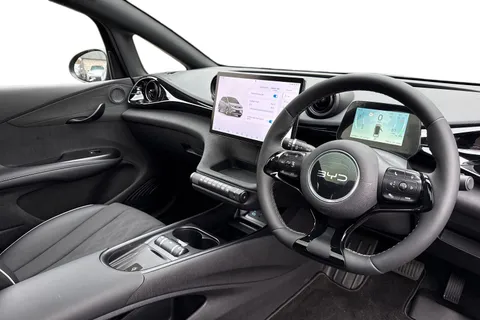  BYD Dolphin 60.48kWh Design Auto 5dr Thumbnail #8