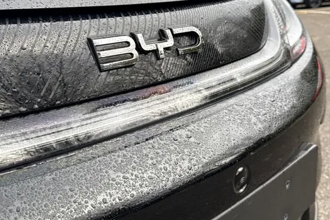  BYD Dolphin 60.48kWh Design Auto 5dr Thumbnail #25