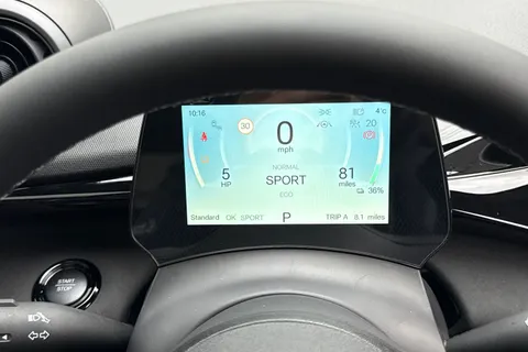  BYD Dolphin 60.48kWh Design Auto 5dr Thumbnail #55