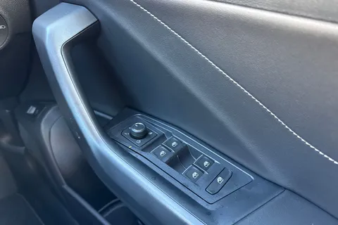 Volkswagen T-Roc 1.5 TSI Black Edition Plus DSG Euro 6 (s/s) 5dr Thumbnail #21