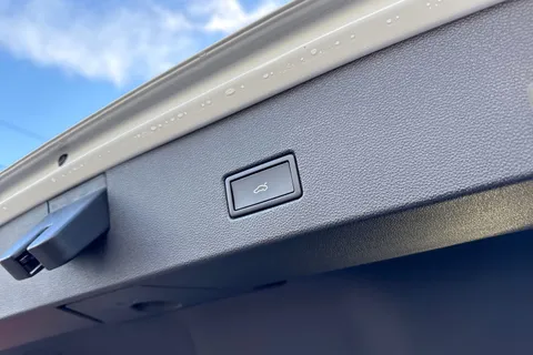 Volkswagen T-Roc 1.5 TSI Black Edition Plus DSG Euro 6 (s/s) 5dr Thumbnail #32