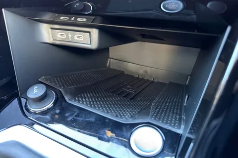 Volkswagen T-Roc 1.5 TSI Black Edition Plus DSG Euro 6 (s/s) 5dr Thumbnail #42