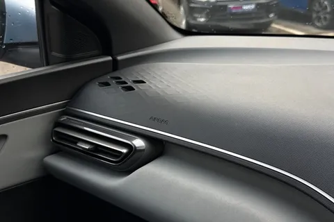  BYD Dolphin Surf 43.2kWh Boost Auto 5dr Thumbnail #37