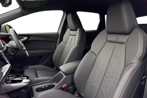 11 of 66 for Audi Q4 e-tron Q4 S line 45 e-tron 210,00 kW