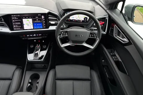 13 of 66 for Audi Q4 e-tron Q4 S line 45 e-tron 210,00 kW