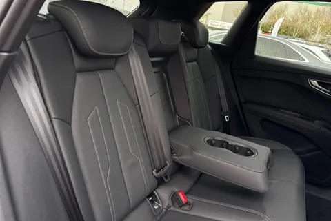 44 of 66 for Audi Q4 e-tron Q4 S line 45 e-tron 210,00 kW