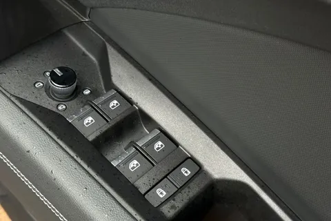 45 of 66 for Audi Q4 e-tron Q4 S line 45 e-tron 210,00 kW