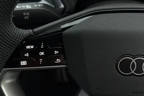 48 of 66 for Audi Q4 e-tron Q4 S line 45 e-tron 210,00 kW