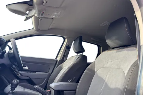 PN24OWO Dacia Duster 1.3 TCe EXTREME Euro 6 (s/s) 5dr Thumbnail #17