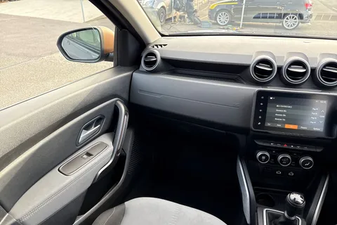 PN24OWO Dacia Duster 1.3 TCe EXTREME Euro 6 (s/s) 5dr Thumbnail #21