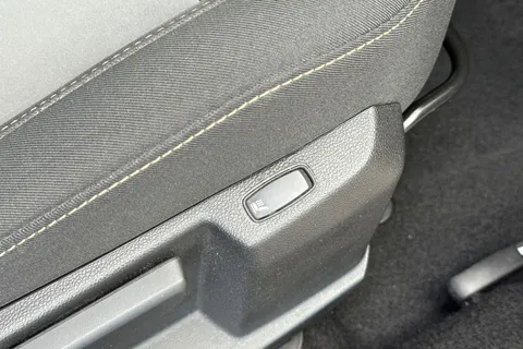 PN24OWO Dacia Duster 1.3 TCe EXTREME Euro 6 (s/s) 5dr Thumbnail #36