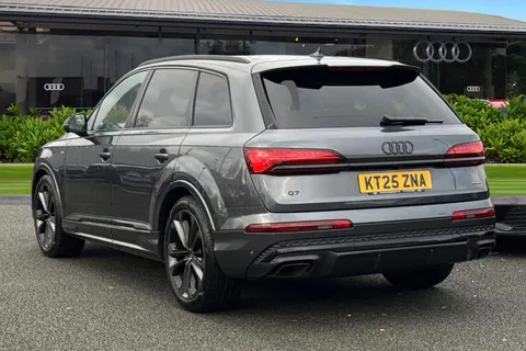 2 of 67 for Audi Q7 SUV Black Edition 50 TDI quattro 286 PS tiptronic
