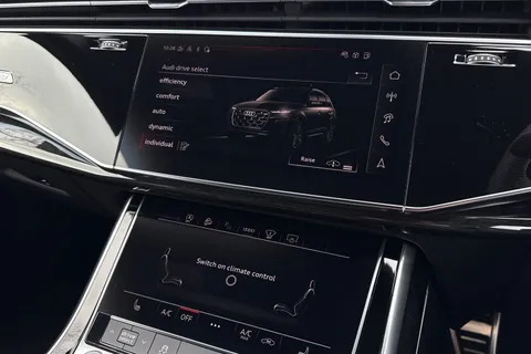 30 of 67 for Audi Q7 SUV Black Edition 50 TDI quattro 286 PS tiptronic