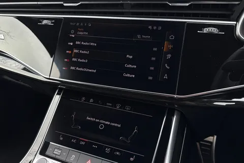 38 of 67 for Audi Q7 SUV Black Edition 50 TDI quattro 286 PS tiptronic