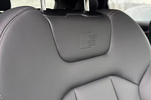 56 of 67 for Audi Q7 SUV Black Edition 50 TDI quattro 286 PS tiptronic