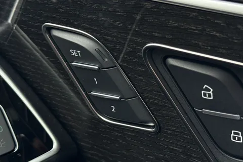 57 of 67 for Audi Q7 SUV Black Edition 50 TDI quattro 286 PS tiptronic