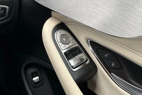 MM21ADZ Mercedes-Benz C Class C220d AMG Line Edition 2dr 9G-Tronic Thumbnail #24