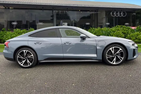 CE73HTU Audi e-tron GT 93.4kWh Auto quattro 4dr Thumbnail #4