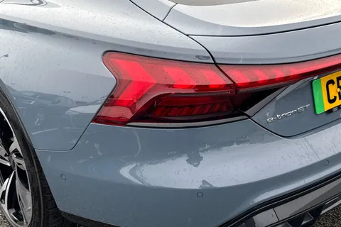 CE73HTU Audi e-tron GT 93.4kWh Auto quattro 4dr Thumbnail #8