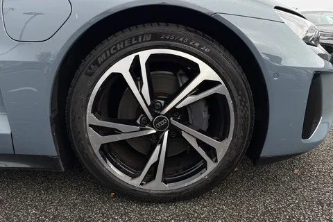 CE73HTU Audi e-tron GT 93.4kWh Auto quattro 4dr Thumbnail #10