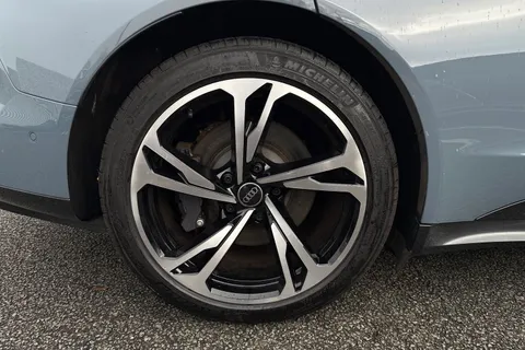 CE73HTU Audi e-tron GT 93.4kWh Auto quattro 4dr Thumbnail #11