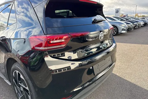 Volkswagen ID.3 Pro 59kWh Match Auto 5dr Thumbnail #8