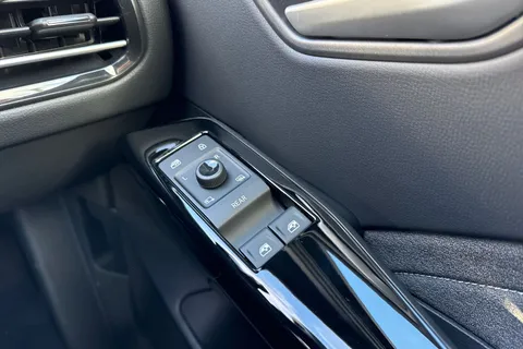 Volkswagen ID.3 Pro 59kWh Match Auto 5dr Thumbnail #21