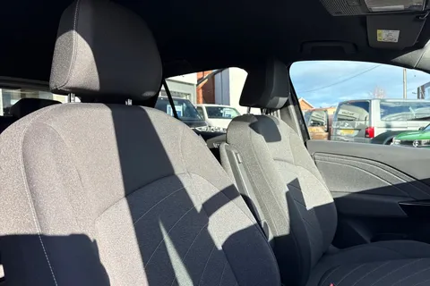 Volkswagen ID.3 Pro 59kWh Match Auto 5dr Thumbnail #24