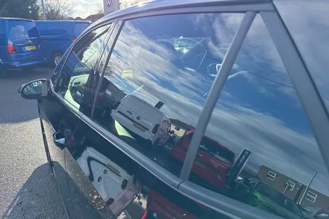 Volkswagen ID.3 Pro 59kWh Match Auto 5dr Thumbnail #33