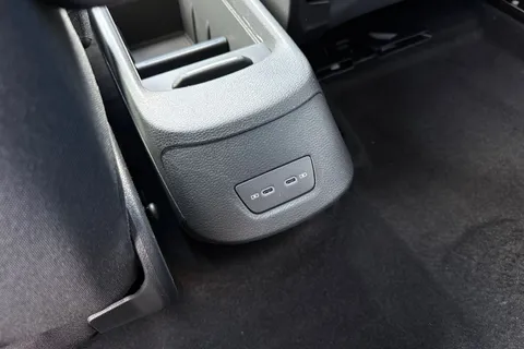 Volkswagen ID.3 Pro 59kWh Match Auto 5dr Thumbnail #37