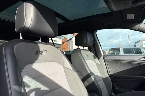 YW68SDU Volkswagen Tiguan Allspace 2.0 TDI R-Line DSG ⭐Area View, Heated front & rear seats, Dynaudio⭐ Thumbnail #24