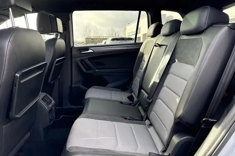 YW68SDU Volkswagen Tiguan Allspace 2.0 TDI R-Line DSG ⭐Area View, Heated front & rear seats, Dynaudio⭐ Thumbnail #36