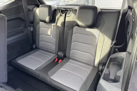 YW68SDU Volkswagen Tiguan Allspace 2.0 TDI R-Line DSG ⭐Area View, Heated front & rear seats, Dynaudio⭐ Thumbnail #37