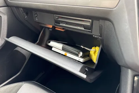 YW68SDU Volkswagen Tiguan Allspace 2.0 TDI R-Line DSG ⭐Area View, Heated front & rear seats, Dynaudio⭐ Thumbnail #47