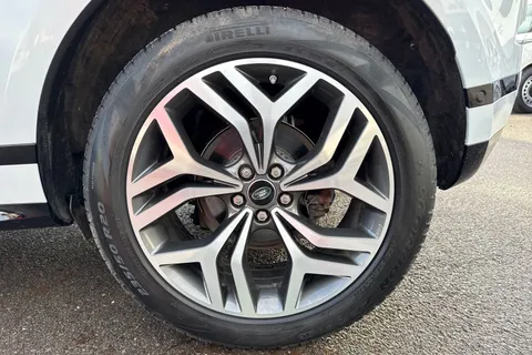 11 of 58 for Land Rover Range Rover Evoque 2.0 D180 MHEV First Edition SUV 5dr Diesel Auto 4WD Euro 6 (s/s) (180 ps)