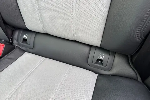 34 of 58 for Land Rover Range Rover Evoque 2.0 D180 MHEV First Edition SUV 5dr Diesel Auto 4WD Euro 6 (s/s) (180 ps)