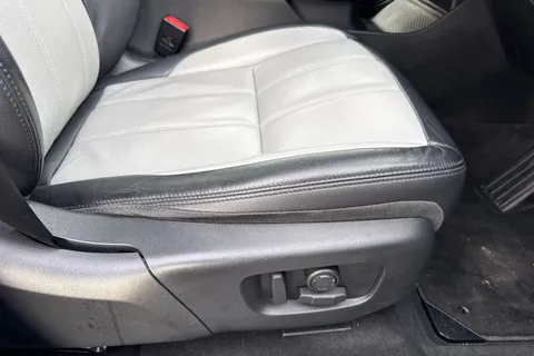 38 of 58 for Land Rover Range Rover Evoque 2.0 D180 MHEV First Edition SUV 5dr Diesel Auto 4WD Euro 6 (s/s) (180 ps)