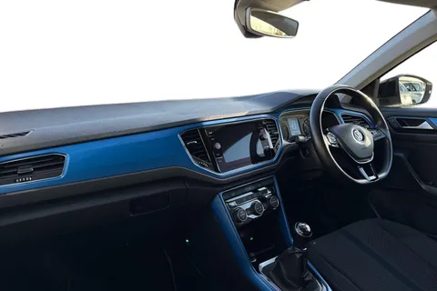 15 of 60 for Volkswagen T-Roc 1.0 TSI Design 5dr ⭐1 Year VW Warranty⭐