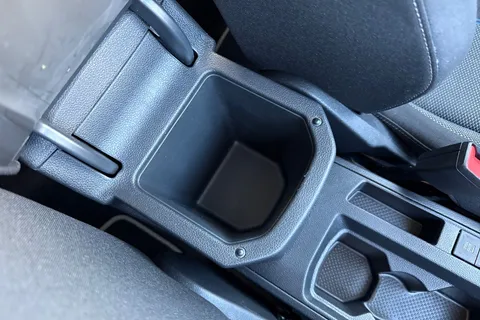 40 of 60 for Volkswagen T-Roc 1.0 TSI Design 5dr ⭐1 Year VW Warranty⭐