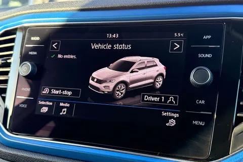 52 of 60 for Volkswagen T-Roc 1.0 TSI Design 5dr ⭐1 Year VW Warranty⭐