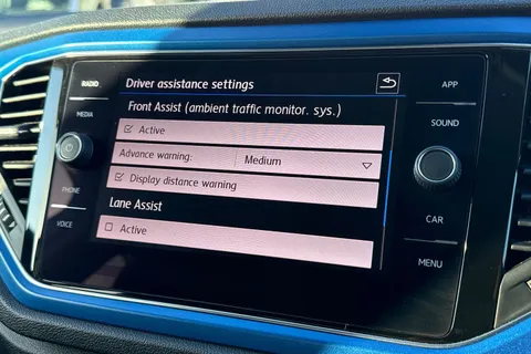 54 of 60 for Volkswagen T-Roc 1.0 TSI Design 5dr ⭐1 Year VW Warranty⭐