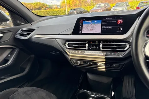 YC21RRU BMW 1 Series 2.0 M135i Auto xDrive Euro 6 (s/s) 5dr Thumbnail #46