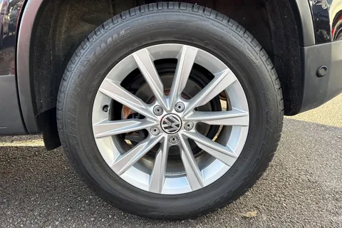 11 of 55 for Volkswagen Tiguan 2.0 TDi BlueMotion Tech SE 5dr ⭐Winter pack, Storage pack⭐