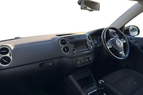 15 of 55 for Volkswagen Tiguan 2.0 TDi BlueMotion Tech SE 5dr ⭐Winter pack, Storage pack⭐