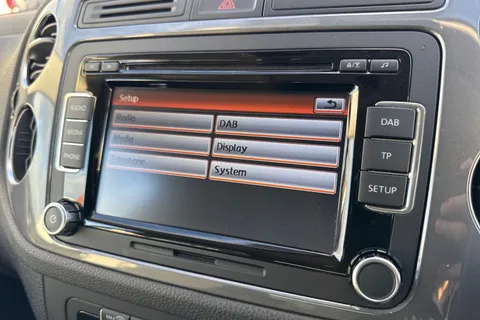 17 of 55 for Volkswagen Tiguan 2.0 TDi BlueMotion Tech SE 5dr ⭐Winter pack, Storage pack⭐