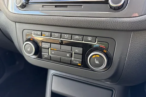 22 of 55 for Volkswagen Tiguan 2.0 TDi BlueMotion Tech SE 5dr ⭐Winter pack, Storage pack⭐